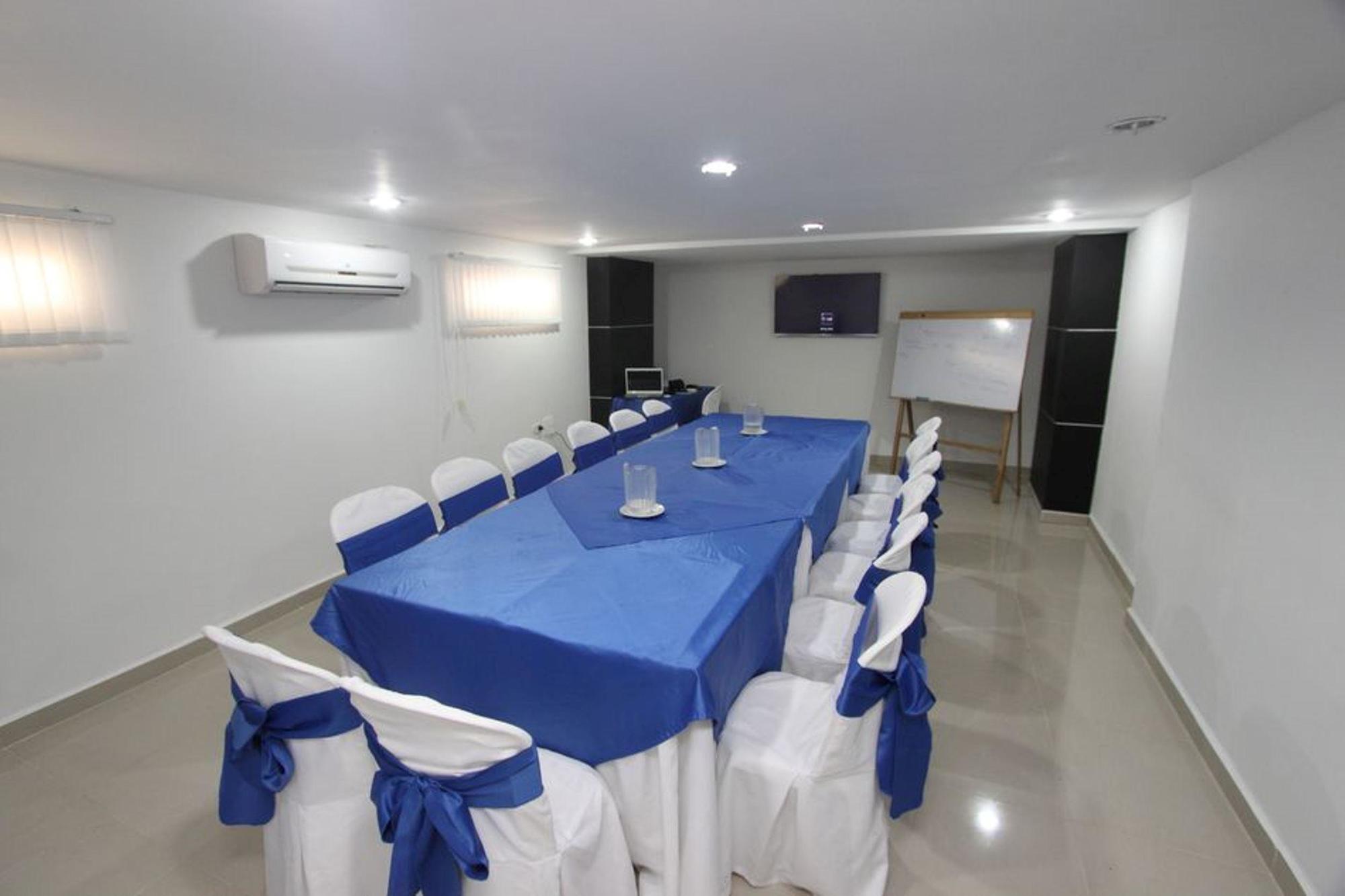 Hotel Puerta De Oro Μπαρρανκίγια Εξωτερικό φωτογραφία
